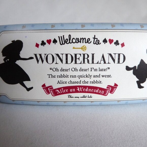 JAPAN JAPANESE ALICE ON WEDNESDAY WONDERLAND HARD EYEGLASS CASE (PRE-OWNED) - Picture 2 of 7